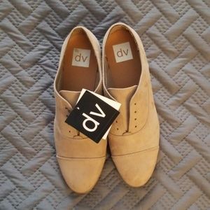 NWT DV Amalia shoes size 10